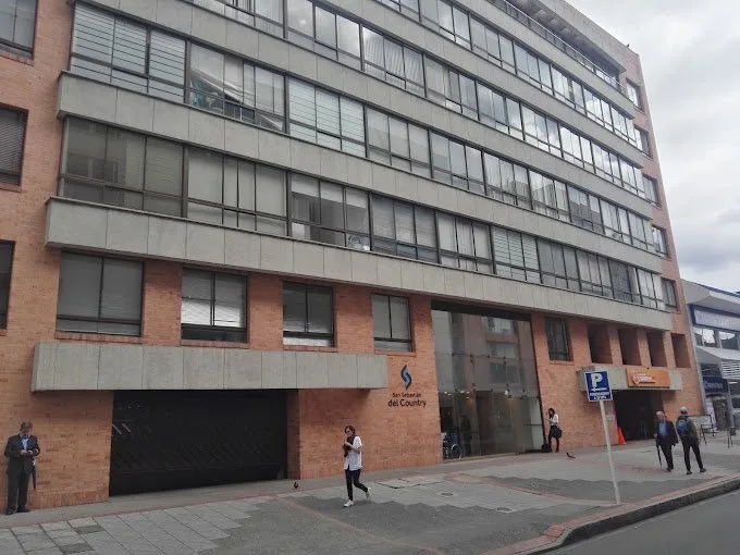 Fachada de Consultorio 511, sede de consulta del Dr. Juan Carlos Forero Turca en Bogotá